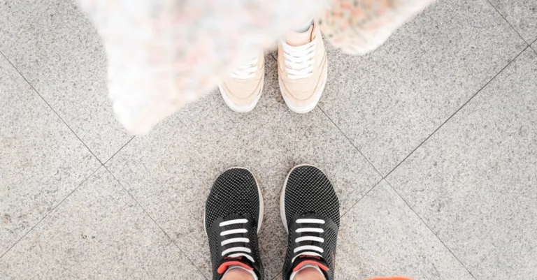 découvrez les sneakers veja alliant style et confort pour un quotidien tendance et agréable à porter.