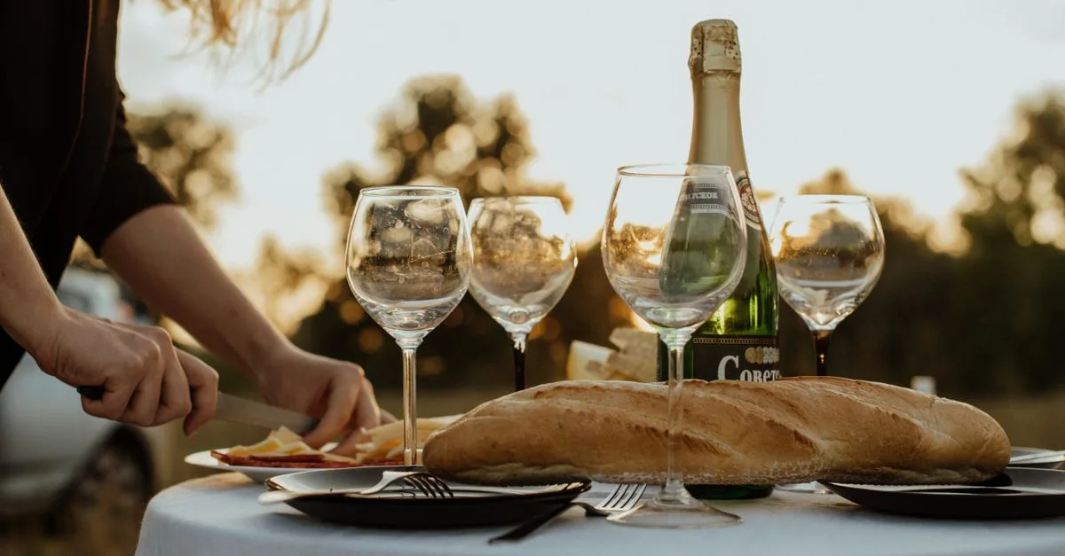 découvrez l'art culinaire français à travers ses recettes authentiques, ses saveurs raffinées et son patrimoine gastronomique unique.