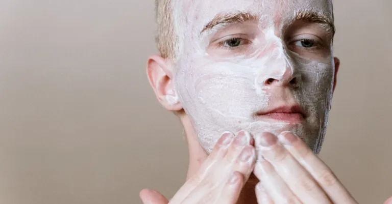 découvrez le meilleur nettoyant visage adapté à chaque type de peau pour un teint purifié et éclatant.