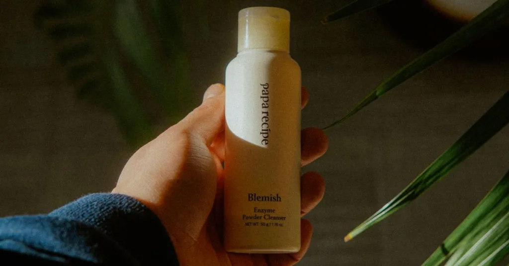 découvrez notre nettoyant visage efficace qui purifie votre peau en douceur, élimine les impuretés et laisse une sensation de fraîcheur durable.
