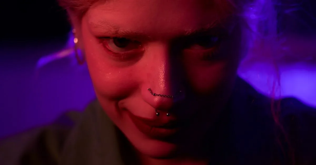 découvrez les prix du piercing au nombril, les facteurs qui influencent le coût et des conseils pour choisir un professionnel qualifié.