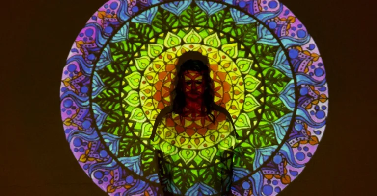découvrez visual aura, une expérience visuelle immersive qui transforme votre perception grâce à des effets lumineux et colorés uniques.