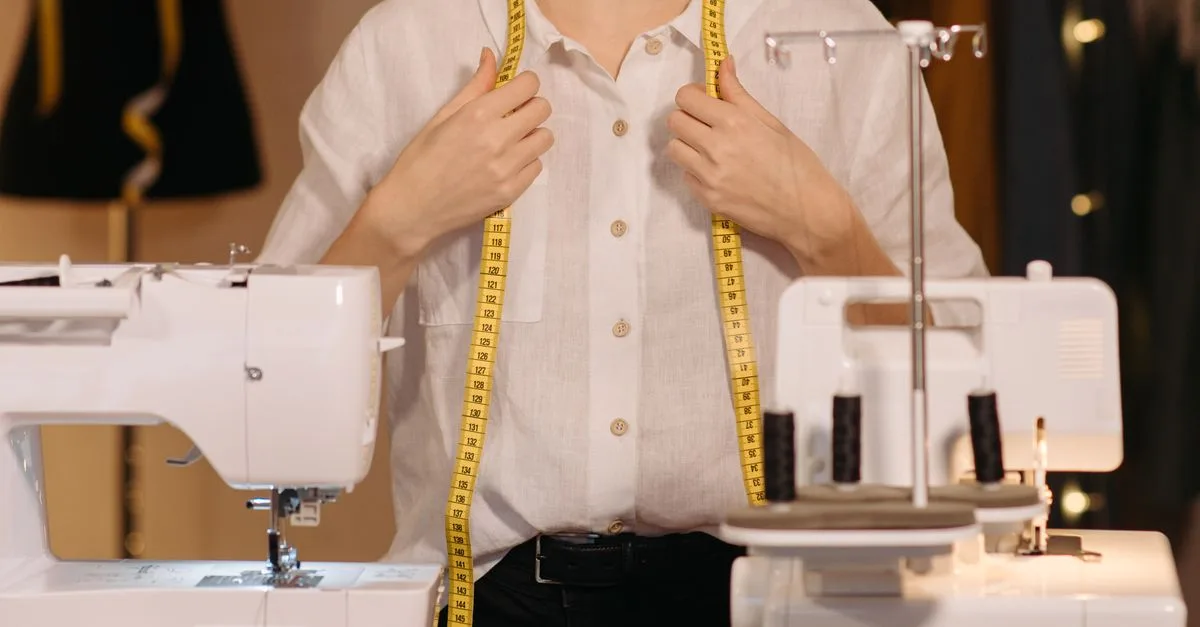 service professionnel de retouches de vêtements pour un ajustement parfait et personnalisé.
