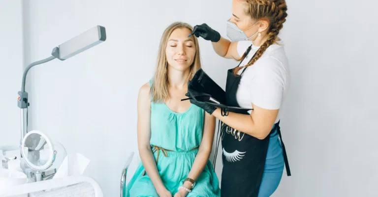 découvrez le maquillage permanent pour les yeux, une solution idéale pour un eyeliner parfait et durable qui sublime votre regard au quotidien.